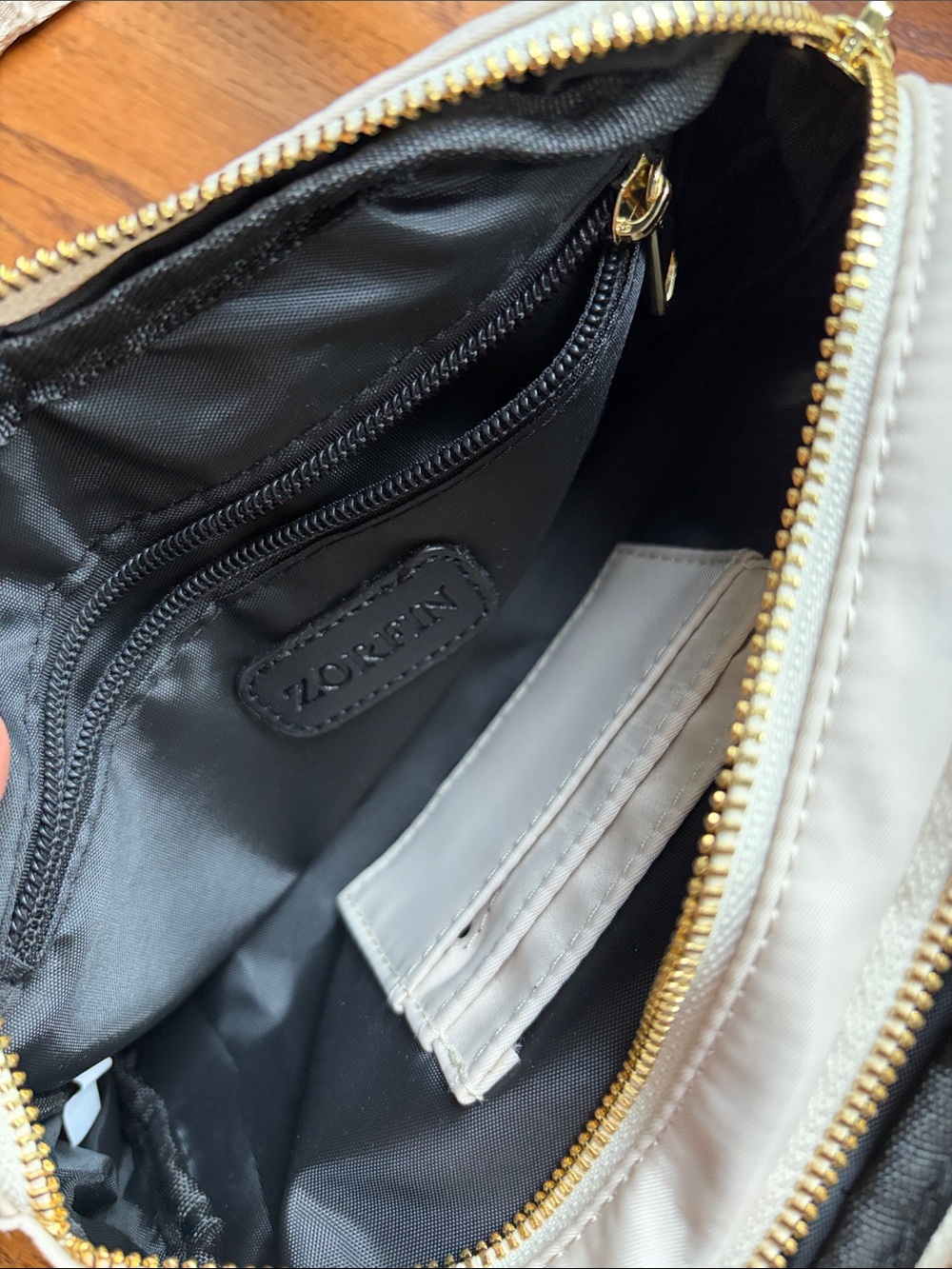 ZORFIN Quilted Fanny Pack / Belt Bag Crossbody Bag with Gold Zip.New without tag - Picture 7 of 9